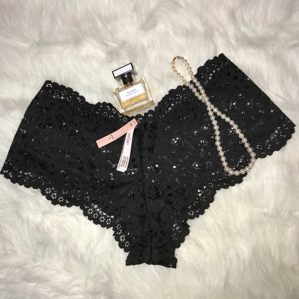 NIB VS LACE SHORTIE 🖤